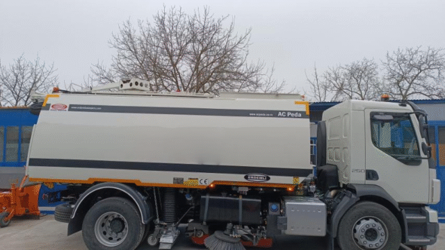 Kamionska čistilica